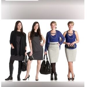 Come and shop with me and others going live at 8pm PST
9 minutes left show time